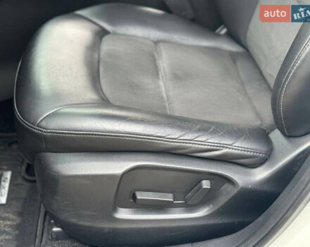 Білий Мазда СХ-5, об'ємом двигуна 2.5 л та пробігом 158 тис. км за 17700 $, фото 10 на Automoto.ua