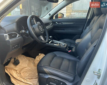 Мазда СХ-5 2019 в Днепре (Днепропетровске) на Automoto.ua Белый Мазда СХ-5, объемом двигателя 2.49 л и пробегом 53 тыс. км за 25000 $, фото 6 на Automoto.ua