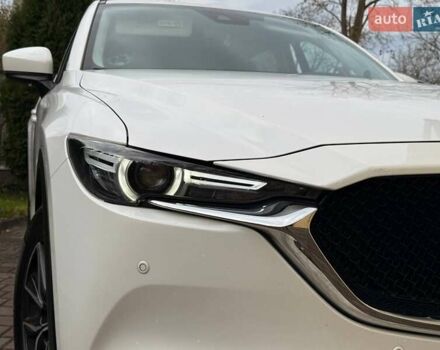 Белый Мазда СХ-5, объемом двигателя 2.19 л и пробегом 175 тыс. км за 19777 $, фото 2 на Automoto.ua