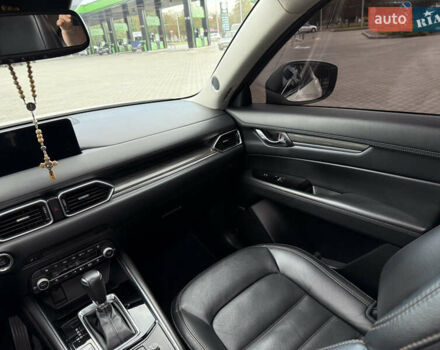 Белый Мазда СХ-5, объемом двигателя 2.49 л и пробегом 75 тыс. км за 24000 $, фото 54 на Automoto.ua