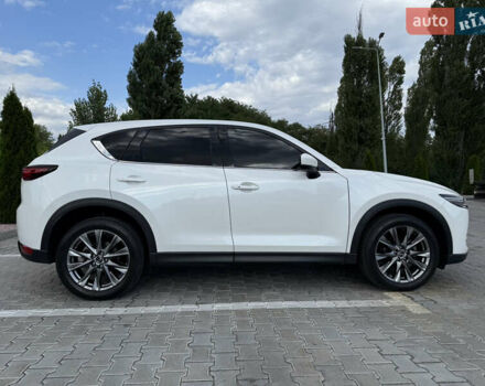 Белый Мазда СХ-5, объемом двигателя 2.49 л и пробегом 75 тыс. км за 24000 $, фото 4 на Automoto.ua