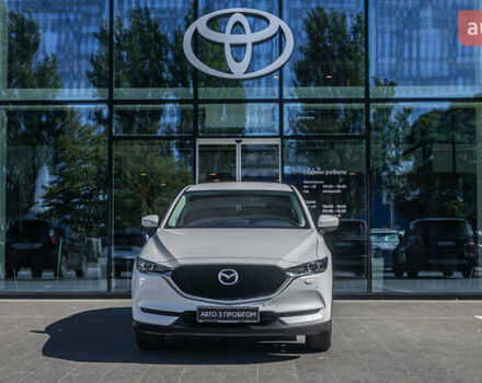 Белый Мазда СХ-5, объемом двигателя 2 л и пробегом 81 тыс. км за 24122 $, фото 4 на Automoto.ua