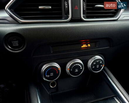 Белый Мазда СХ-5, объемом двигателя 2.5 л и пробегом 72 тыс. км за 18900 $, фото 24 на Automoto.ua