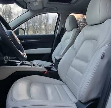 Белый Мазда СХ-5, объемом двигателя 2.5 л и пробегом 13 тыс. км за 21900 $, фото 16 на Automoto.ua