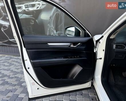 Мазда СХ-5 2020 в Львове на Automoto.ua Белый Мазда СХ-5, объемом двигателя 2.49 л и пробегом 89 тыс. км за 16900 $, фото 26 на Automoto.ua