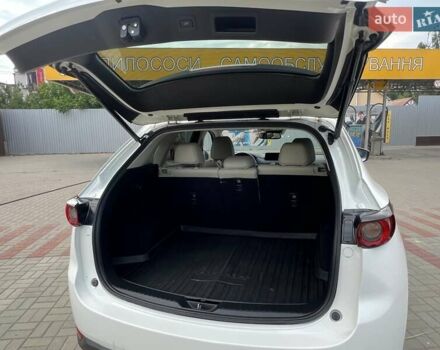 Білий Мазда СХ-5, об'ємом двигуна 2.49 л та пробігом 104 тис. км за 19000 $, фото 17 на Automoto.ua