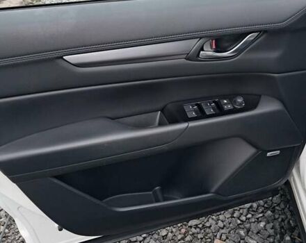 Белый Мазда СХ-5, объемом двигателя 2.5 л и пробегом 107 тыс. км за 22500 $, фото 5 на Automoto.ua