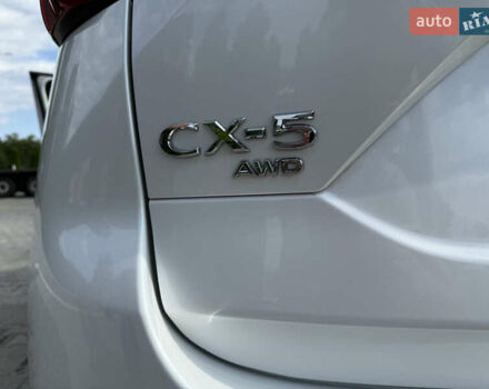 Белый Мазда СХ-5, объемом двигателя 2.49 л и пробегом 75 тыс. км за 24000 $, фото 12 на Automoto.ua