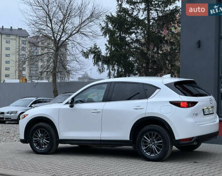 Білий Мазда СХ-5, об'ємом двигуна 2.49 л та пробігом 153 тис. км за 18999 $, фото 10 на Automoto.ua