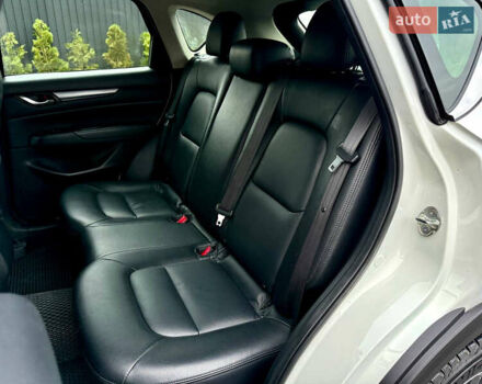 Белый Мазда СХ-5, объемом двигателя 2.5 л и пробегом 72 тыс. км за 18900 $, фото 27 на Automoto.ua