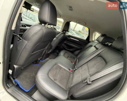 Білий Мазда СХ-5, об'ємом двигуна 2.5 л та пробігом 53 тис. км за 19999 $, фото 48 на Automoto.ua