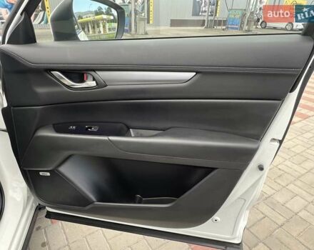 Білий Мазда СХ-5, об'ємом двигуна 2.49 л та пробігом 104 тис. км за 19000 $, фото 16 на Automoto.ua