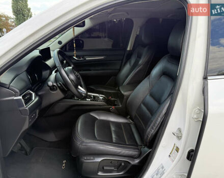 Белый Мазда СХ-5, объемом двигателя 2.49 л и пробегом 75 тыс. км за 24000 $, фото 35 на Automoto.ua