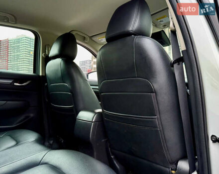 Белый Мазда СХ-5, объемом двигателя 2.5 л и пробегом 72 тыс. км за 18900 $, фото 34 на Automoto.ua