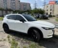 Білий Мазда СХ-5, об'ємом двигуна 2 л та пробігом 140 тис. км за 22999 $, фото 4 на Automoto.ua