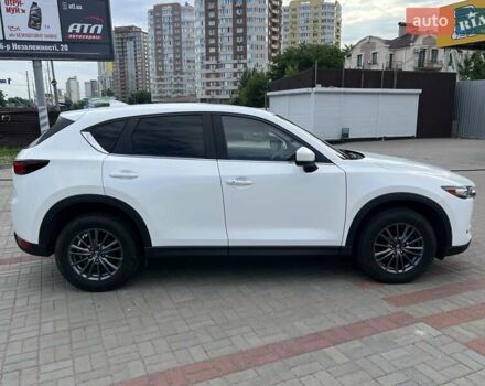 Білий Мазда СХ-5, об'ємом двигуна 2.49 л та пробігом 104 тис. км за 19000 $, фото 6 на Automoto.ua