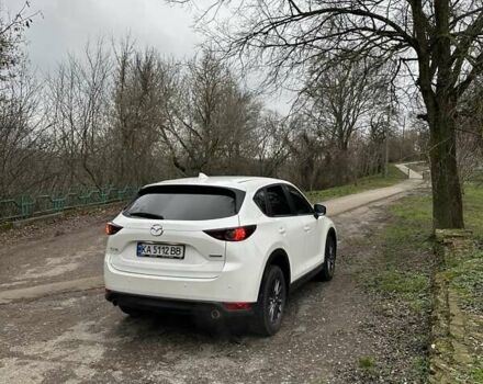 Білий Мазда СХ-5, об'ємом двигуна 2 л та пробігом 62 тис. км за 23000 $, фото 1 на Automoto.ua