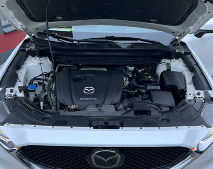 Білий Мазда СХ-5, об'ємом двигуна 2.49 л та пробігом 153 тис. км за 18999 $, фото 18 на Automoto.ua