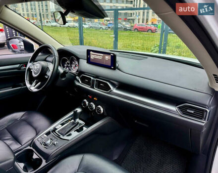 Белый Мазда СХ-5, объемом двигателя 2.5 л и пробегом 72 тыс. км за 18900 $, фото 38 на Automoto.ua