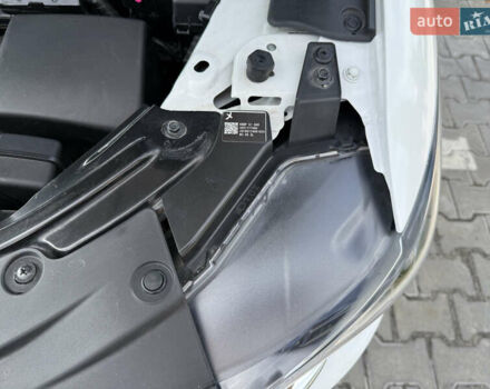 Белый Мазда СХ-5, объемом двигателя 2.49 л и пробегом 75 тыс. км за 24000 $, фото 18 на Automoto.ua