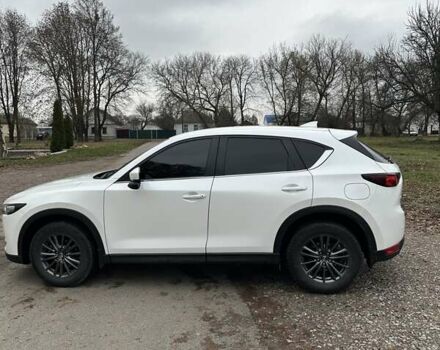 Білий Мазда СХ-5, об'ємом двигуна 2 л та пробігом 62 тис. км за 23000 $, фото 4 на Automoto.ua