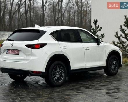 Белый Мазда СХ-5, объемом двигателя 2.49 л и пробегом 105 тыс. км за 17990 $, фото 6 на Automoto.ua