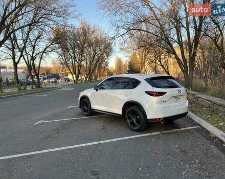 Белый Мазда СХ-5, объемом двигателя 2.5 л и пробегом 110 тыс. км за 19500 $, фото 5 на Automoto.ua