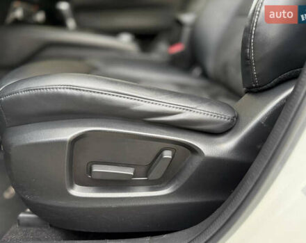 Білий Мазда СХ-5, об'ємом двигуна 2.49 л та пробігом 75 тис. км за 19699 $, фото 24 на Automoto.ua