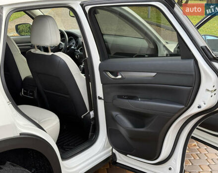 Мазда СХ-5 2021 у Києві на Automoto.ua Білий Мазда СХ-5, об'ємом двигуна 2.49 л та пробігом 111 тис. км за 21500 $, фото 27 на Automoto.ua