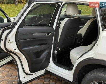 Мазда СХ-5 2021 у Києві на Automoto.ua Білий Мазда СХ-5, об'ємом двигуна 2.49 л та пробігом 111 тис. км за 21500 $, фото 15 на Automoto.ua