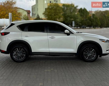 Білий Мазда СХ-5, об'ємом двигуна 2.49 л та пробігом 75 тис. км за 19699 $, фото 3 на Automoto.ua