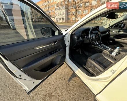Белый Мазда СХ-5, объемом двигателя 2.49 л и пробегом 111 тыс. км за 21900 $, фото 9 на Automoto.ua