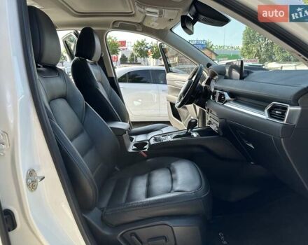 Белый Мазда СХ-5, объемом двигателя 2.49 л и пробегом 58 тыс. км за 24500 $, фото 61 на Automoto.ua