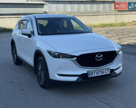Білий Мазда СХ-5, об'ємом двигуна 2 л та пробігом 33 тис. км за 24500 $, фото 2 на Automoto.ua