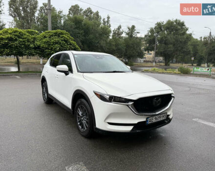 Белый Мазда СХ-5, объемом двигателя 2.49 л и пробегом 55 тыс. км за 22000 $, фото 3 на Automoto.ua