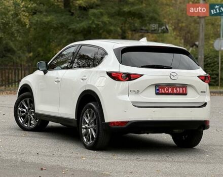 Белый Мазда СХ-5, объемом двигателя 2 л и пробегом 173 тыс. км за 21999 $, фото 26 на Automoto.ua