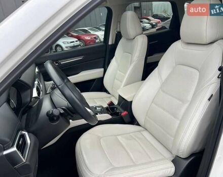 Мазда СХ-5 2021 у Львові на Automoto.ua Білий Мазда СХ-5, об'ємом двигуна 2.5 л та пробігом 35 тис. км за 25990 $, фото 19 на Automoto.ua