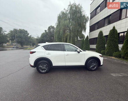 Белый Мазда СХ-5, объемом двигателя 2.49 л и пробегом 55 тыс. км за 22000 $, фото 6 на Automoto.ua