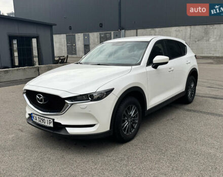 Белый Мазда СХ-5, объемом двигателя 2.5 л и пробегом 57 тыс. км за 27700 $, фото 3 на Automoto.ua