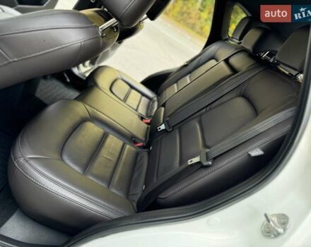 Белый Мазда СХ-5, объемом двигателя 2 л и пробегом 173 тыс. км за 21999 $, фото 30 на Automoto.ua