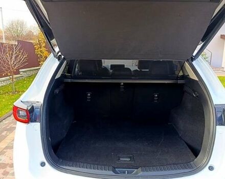 Белый Мазда СХ-5, объемом двигателя 2.5 л и пробегом 28 тыс. км за 25000 $, фото 6 на Automoto.ua