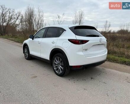 Білий Мазда СХ-5, об'ємом двигуна 2.49 л та пробігом 115 тис. км за 24500 $, фото 4 на Automoto.ua