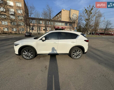 Белый Мазда СХ-5, объемом двигателя 2.49 л и пробегом 115 тыс. км за 21800 $, фото 3 на Automoto.ua
