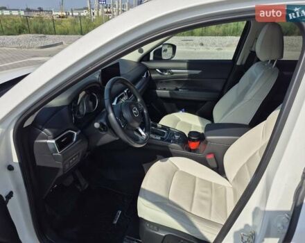 Белый Мазда СХ-5, объемом двигателя 2.49 л и пробегом 32 тыс. км за 22000 $, фото 5 на Automoto.ua