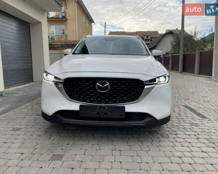 Белый Мазда СХ-5, объемом двигателя 2.5 л и пробегом 93 тыс. км за 23999 $, фото 2 на Automoto.ua