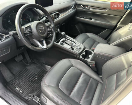 Мазда СХ-5 2022 в Киеве на Automoto.ua Белый Мазда СХ-5, объемом двигателя 2.49 л и пробегом 55 тыс. км за 25999 $, фото 3 на Automoto.ua