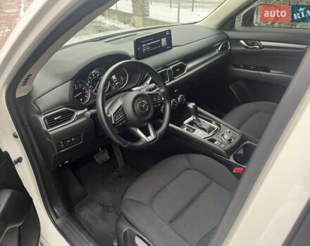 Білий Мазда СХ-5, об'ємом двигуна 2.49 л та пробігом 61 тис. км за 19999 $, фото 11 на Automoto.ua