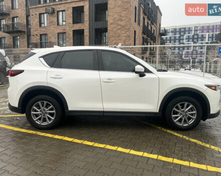 Білий Мазда СХ-5, об'ємом двигуна 2.49 л та пробігом 61 тис. км за 19999 $, фото 5 на Automoto.ua