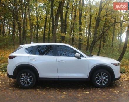 Білий Мазда СХ-5, об'ємом двигуна 2.49 л та пробігом 12 тис. км за 21700 $, фото 4 на Automoto.ua