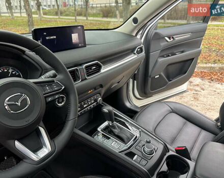 Белый Мазда СХ-5, объемом двигателя 2.5 л и пробегом 42 тыс. км за 22800 $, фото 7 на Automoto.ua